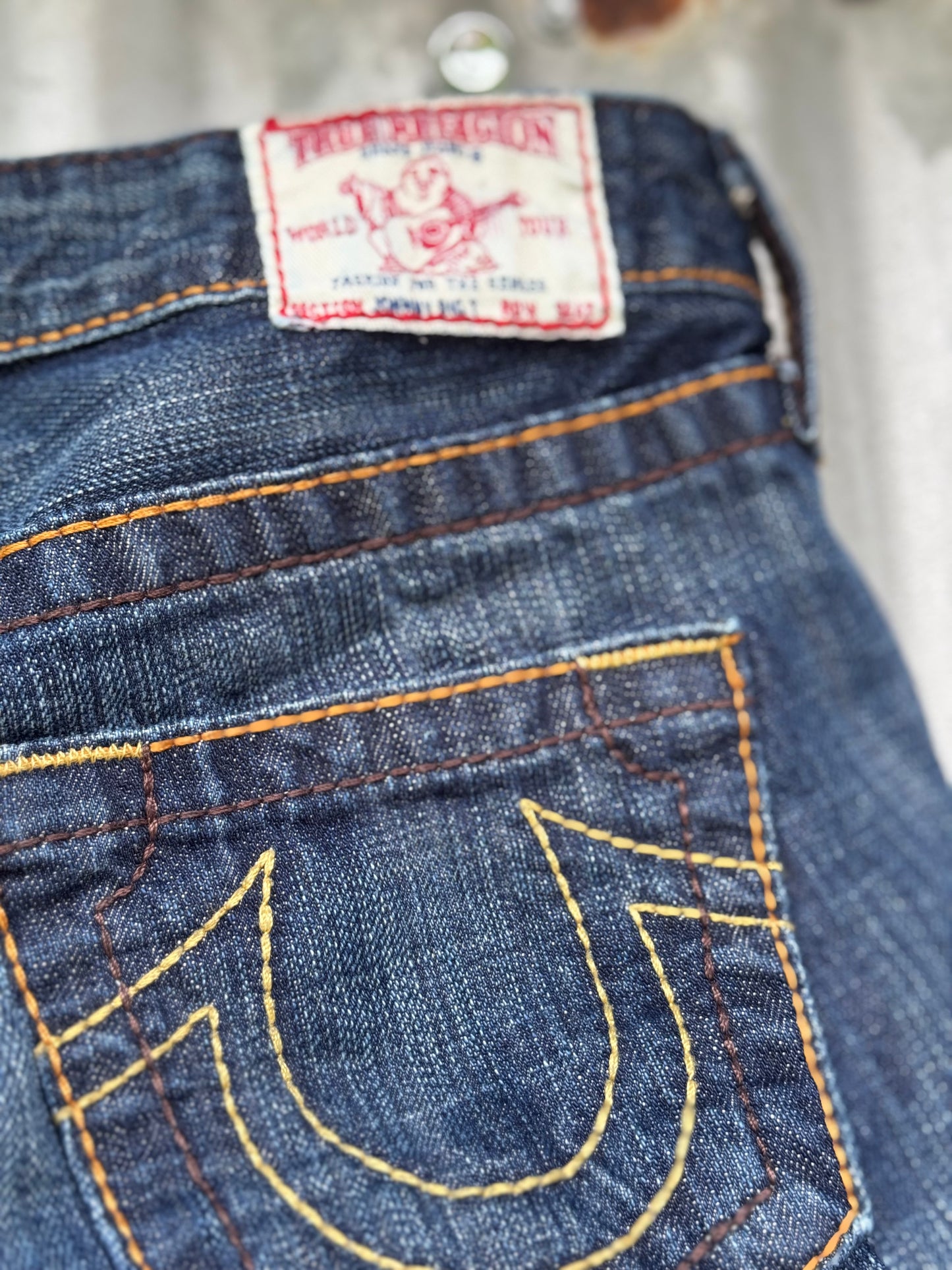 True Religion Johnny Big T Jeans Size 25