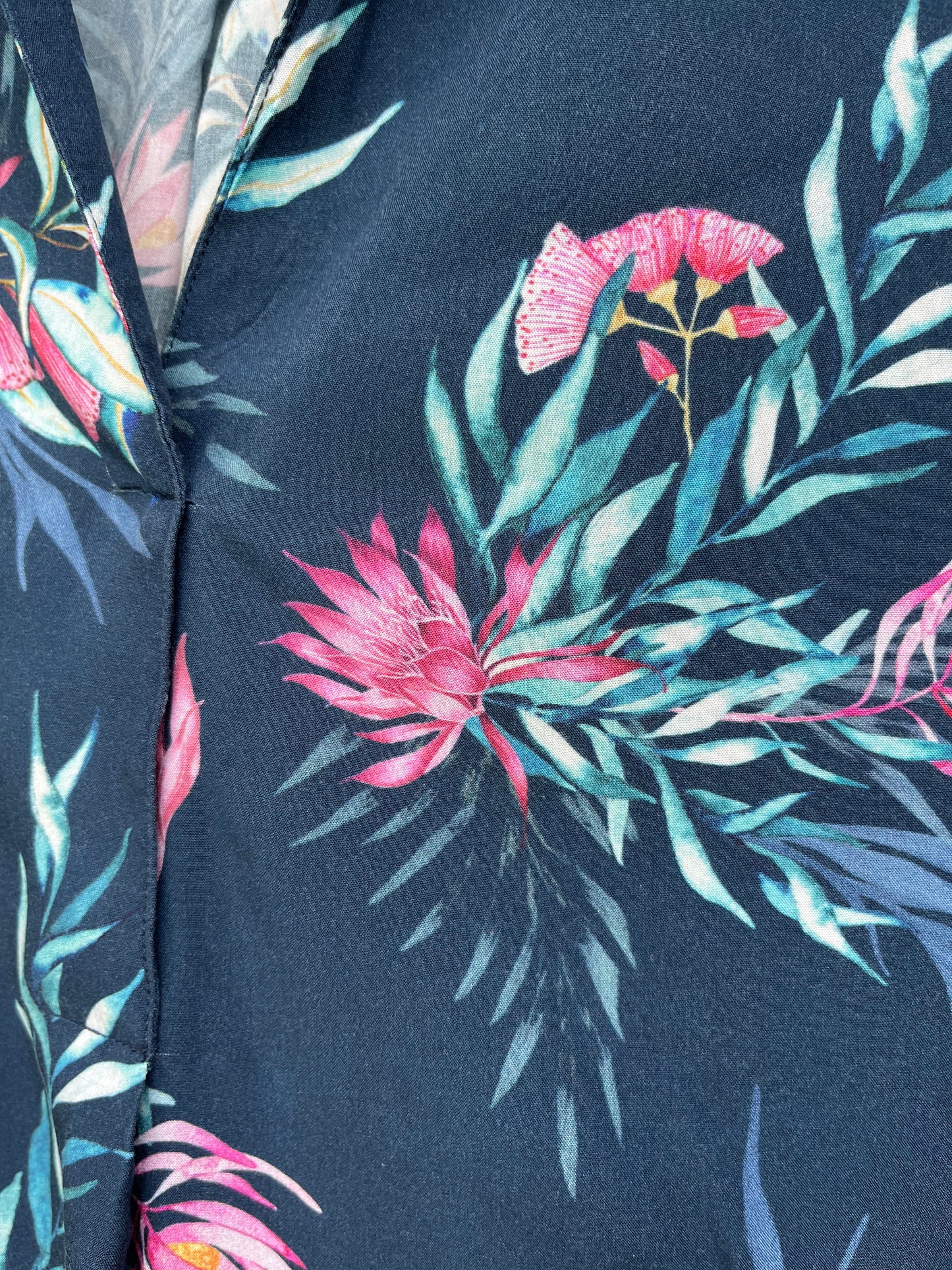 RB Sellars 'Nakara' Womens Long Sleeve Shirt Size 18